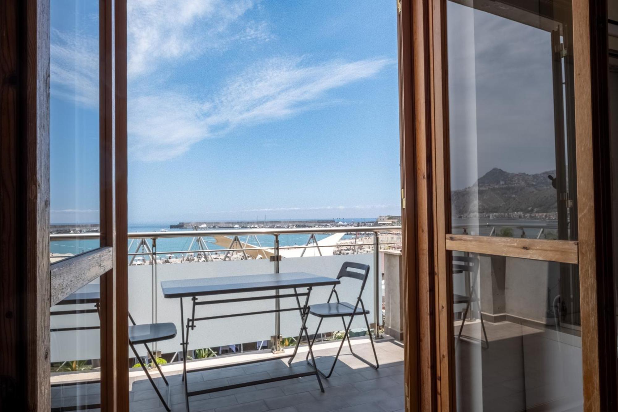 Apple House Apartment Giardini Naxos Exterior foto